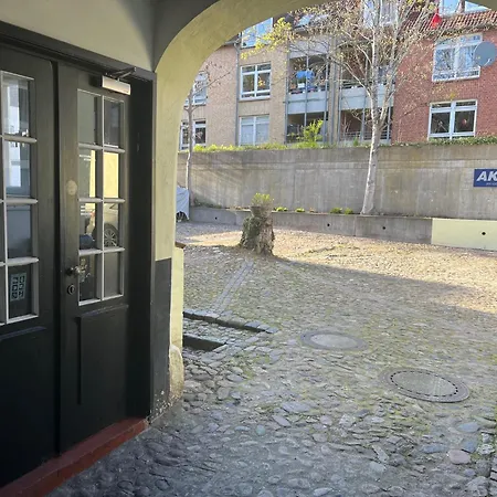 Fewo1846 - Admirals Koje - Altbauwohnung Am Hafen Mit 3 Schlafzimmern Im 1 Og Lejlighed *